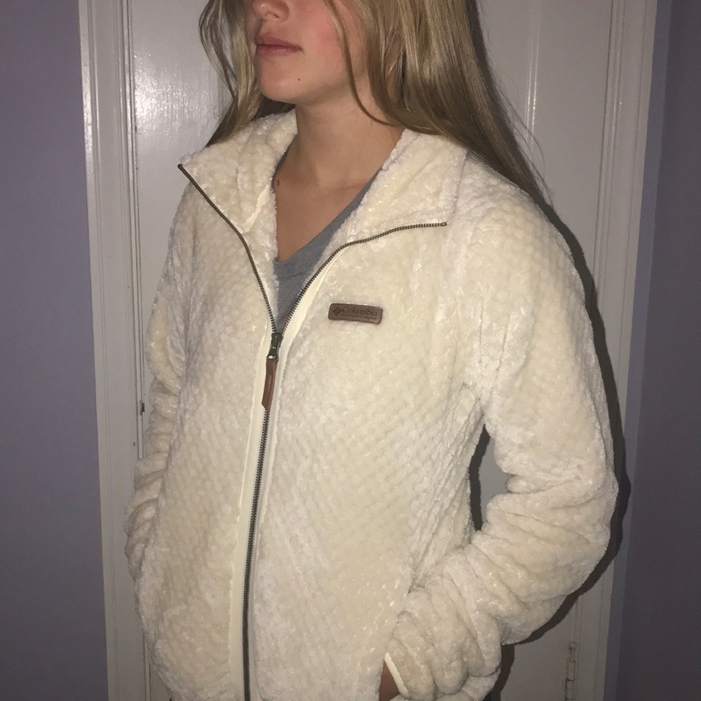 fuzzy white colombia fleece